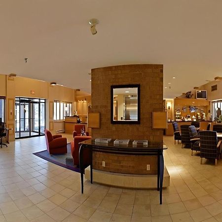 Holiday Inn Express Toronto East - Scarborough By Ihg Buitenkant foto