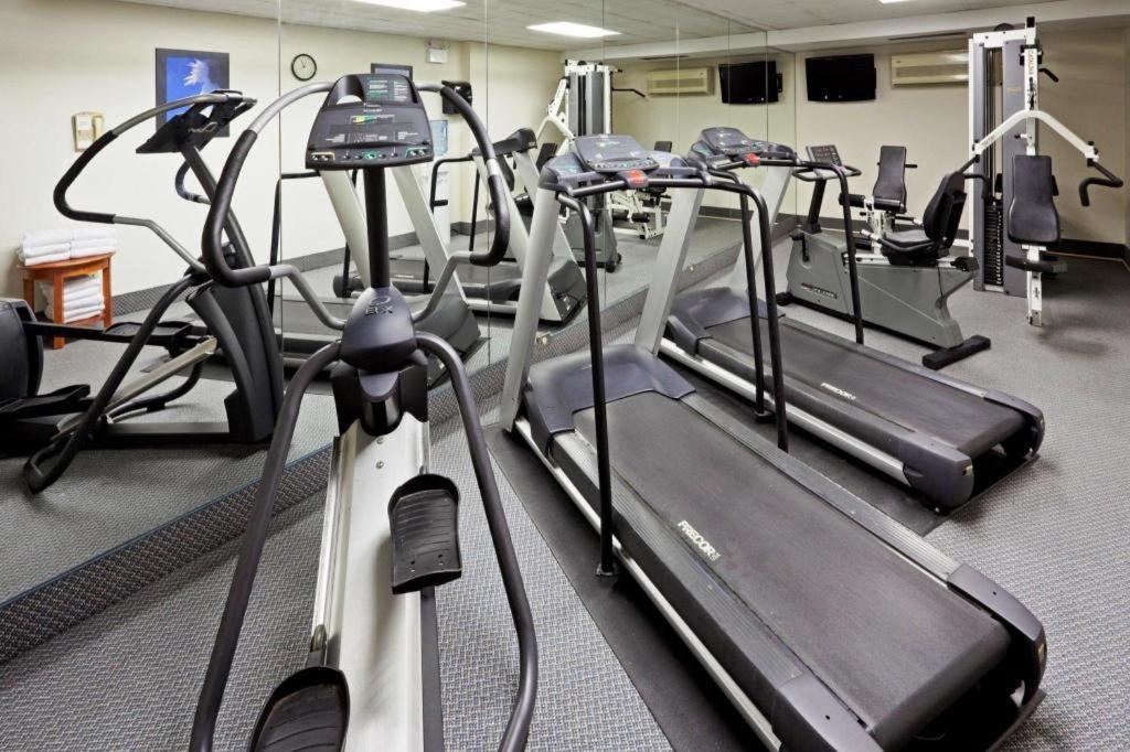 Holiday Inn Express Toronto East - Scarborough By Ihg Buitenkant foto