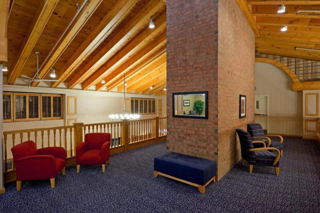 Holiday Inn Express Toronto East - Scarborough By Ihg Buitenkant foto