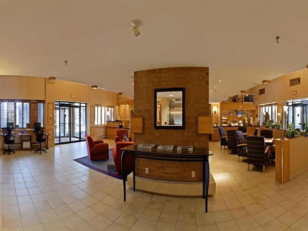 Holiday Inn Express Toronto East - Scarborough By Ihg Buitenkant foto