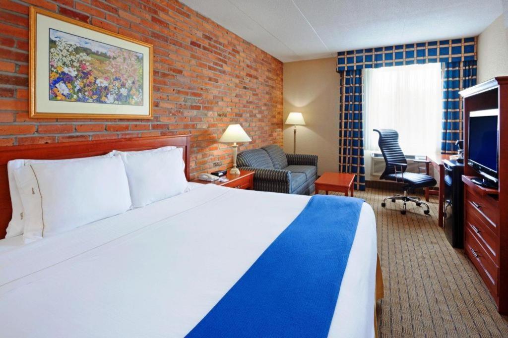 Holiday Inn Express Toronto East - Scarborough By Ihg Buitenkant foto