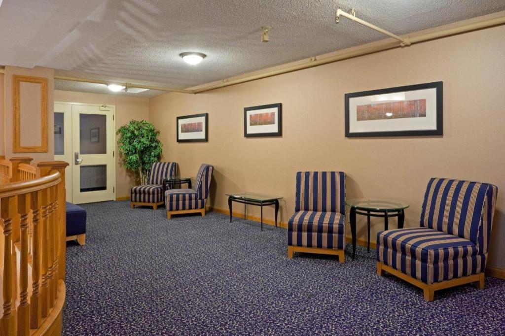 Holiday Inn Express Toronto East - Scarborough By Ihg Buitenkant foto