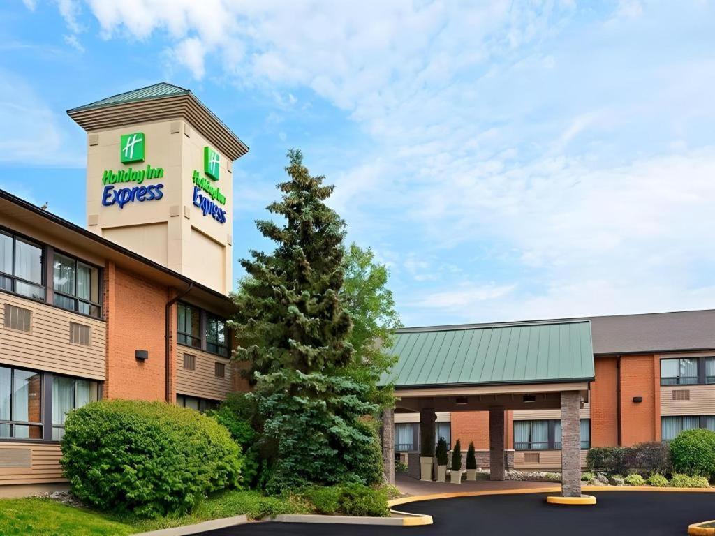 Holiday Inn Express Toronto East - Scarborough By Ihg Buitenkant foto