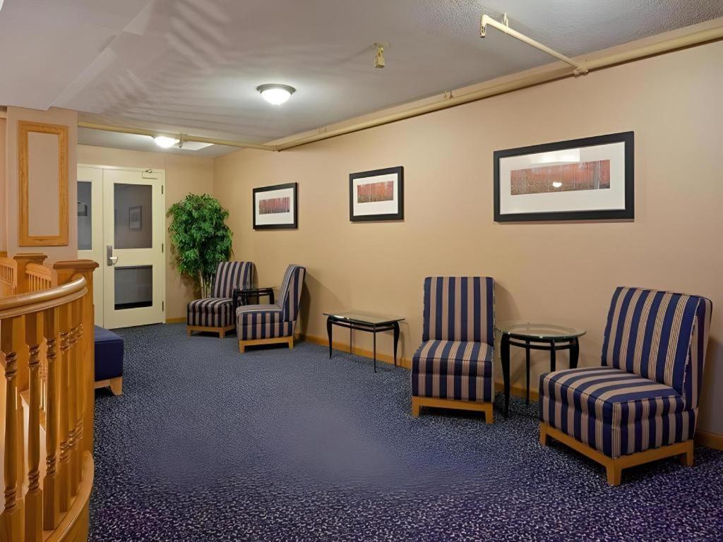 Holiday Inn Express Toronto East - Scarborough By Ihg Buitenkant foto